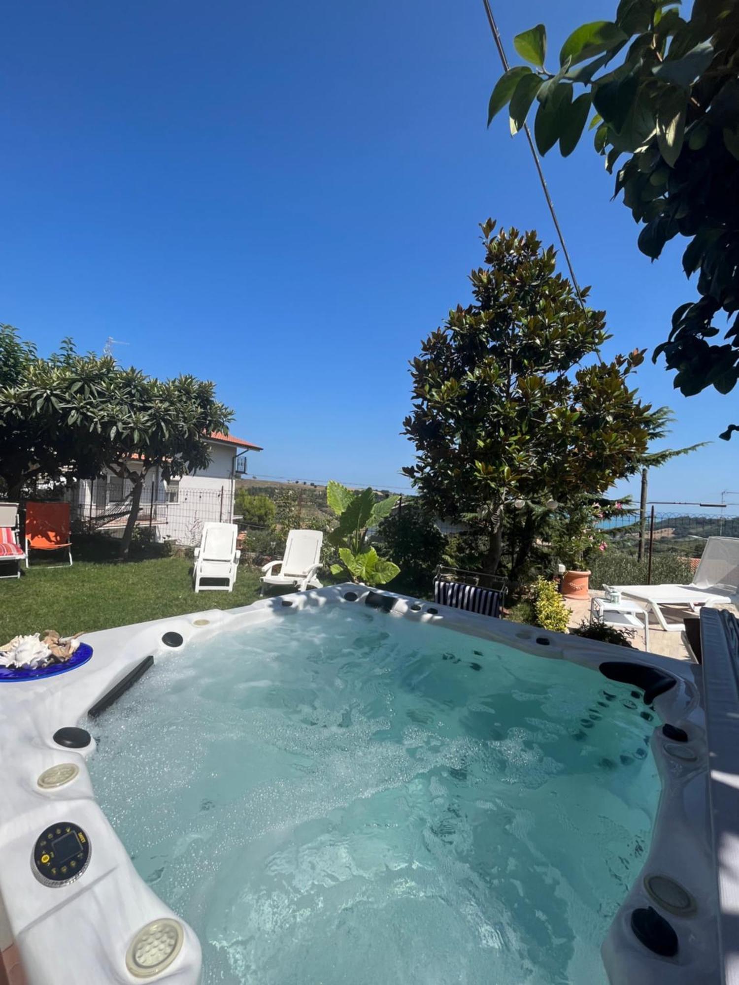 Salge B&B Residenza Di Charme Colonnella Exterior foto